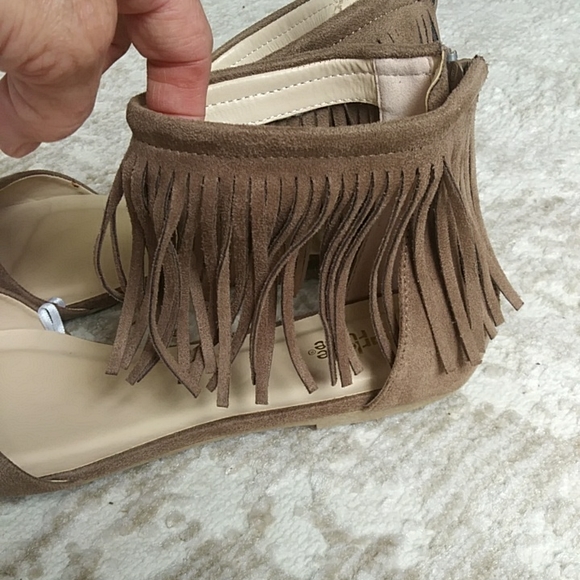Charlotte Russe Fringe Ankle Faux Suede Pointy Toe Flat Shoes 10 Brown - Picture 16 of 16
